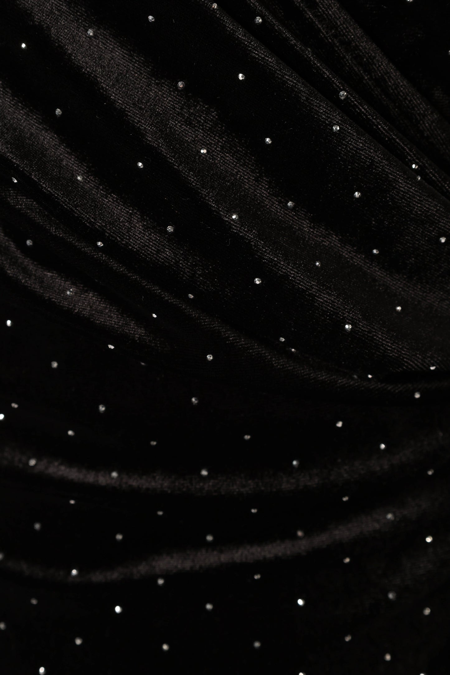 Renarde Wrap Velvet Midi Dress - Black