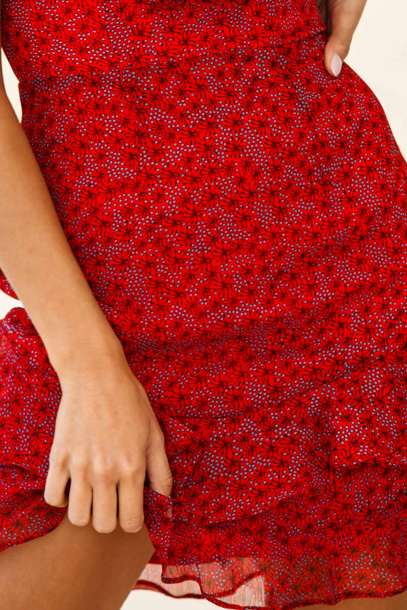 Beth Sweetheart Neckline Strapless Ruffle Dress Flower Print Red