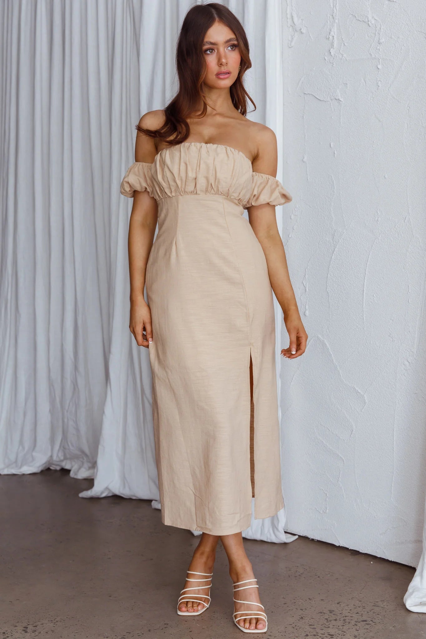 Nico Off-Shoulder Split Midi Dress Sand