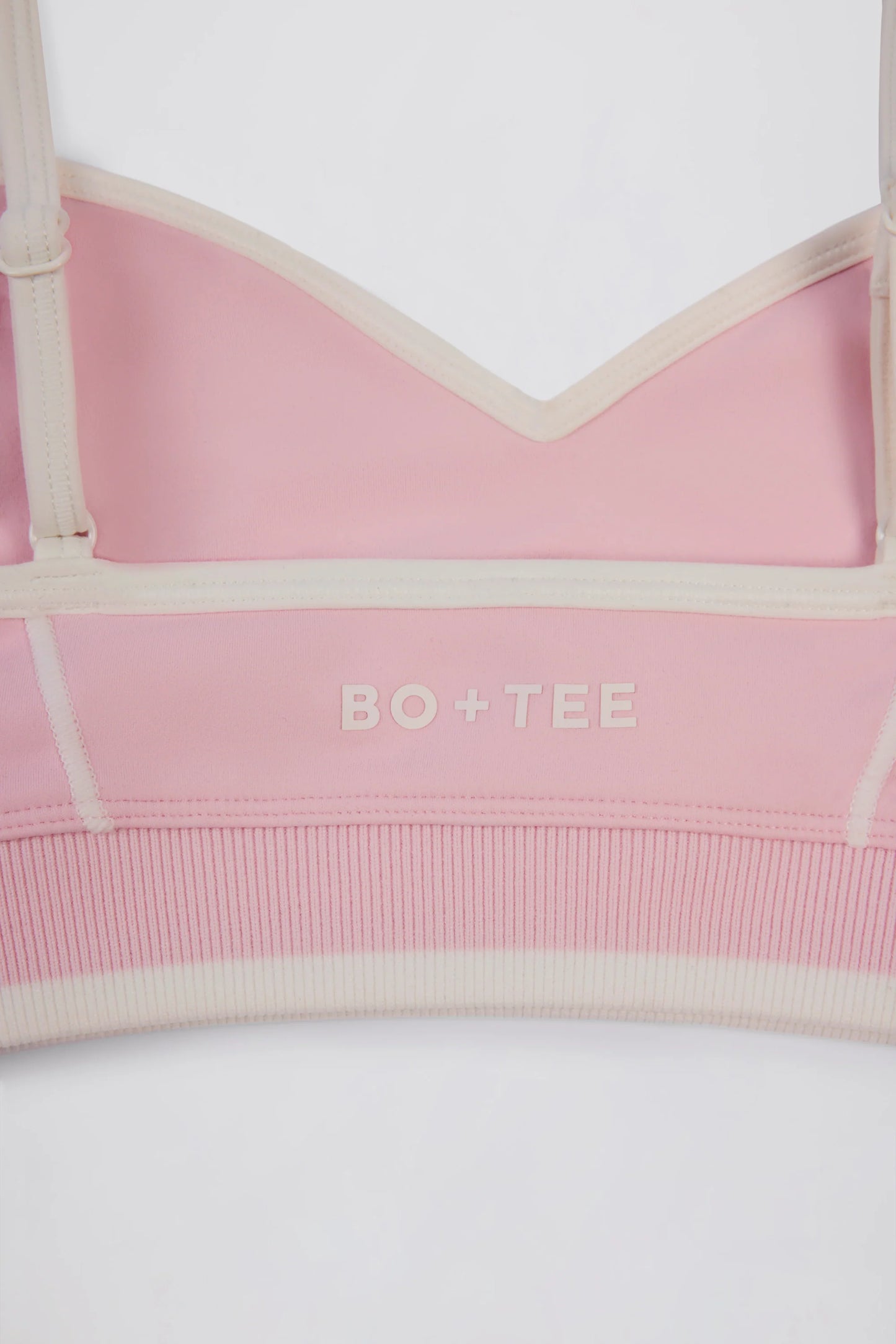 Soft Active Sweetheart-Neck Contrast Sports Bra in Powder Pink