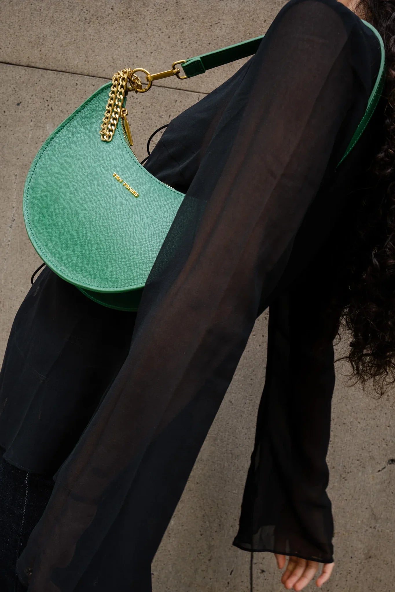 TEN TONES Grayson Moon Bag Green