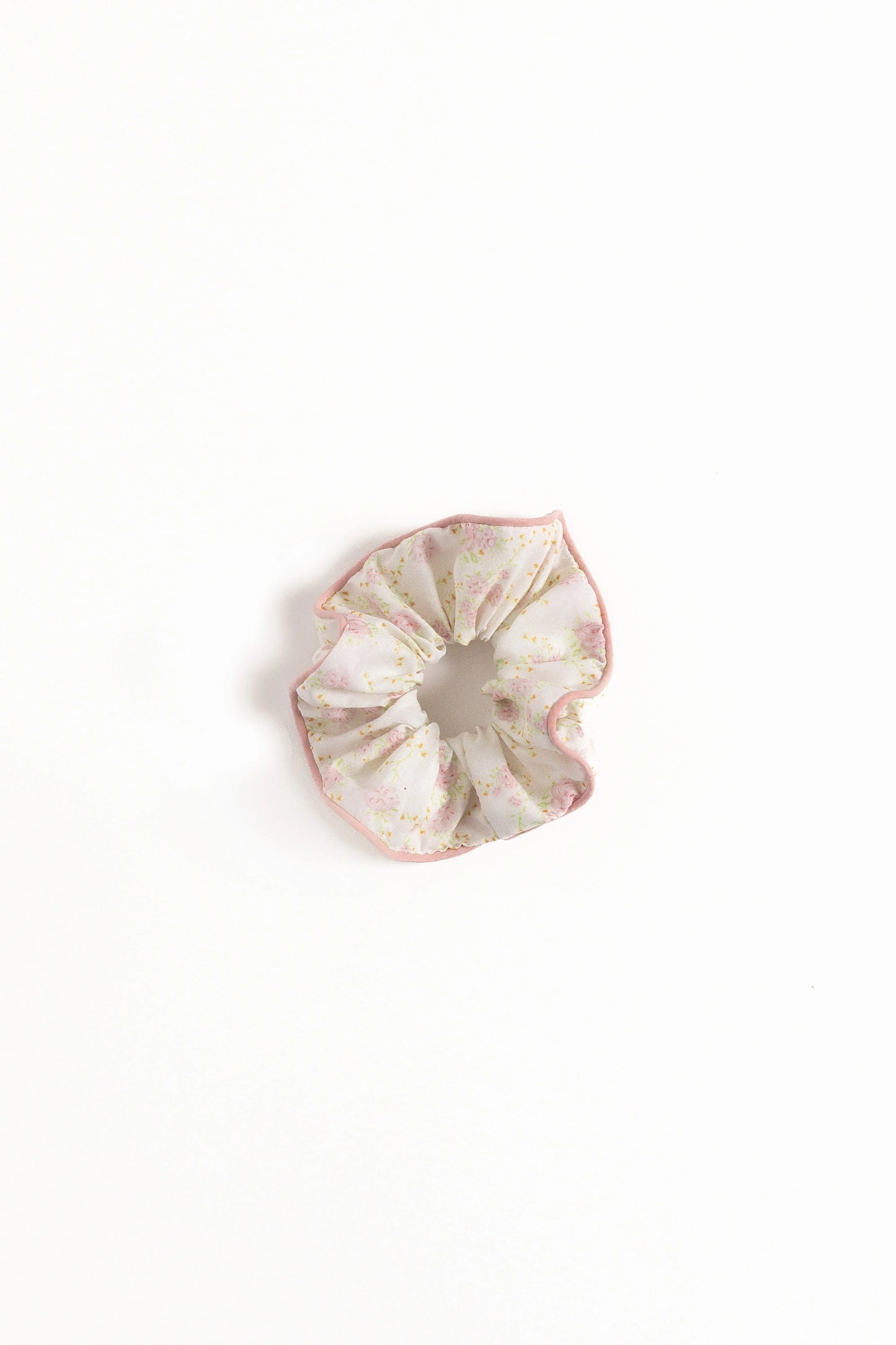 Amira Scrunchie - Pink Floral