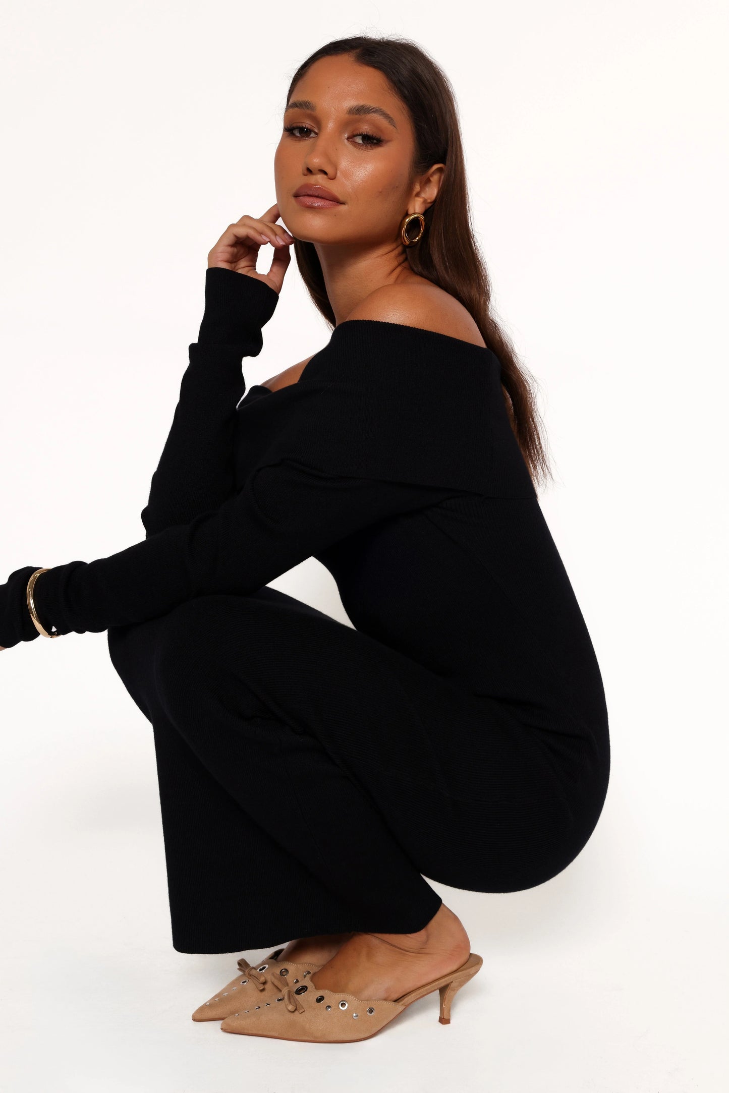 Archie Off the Shoulder Midi Dress - Black