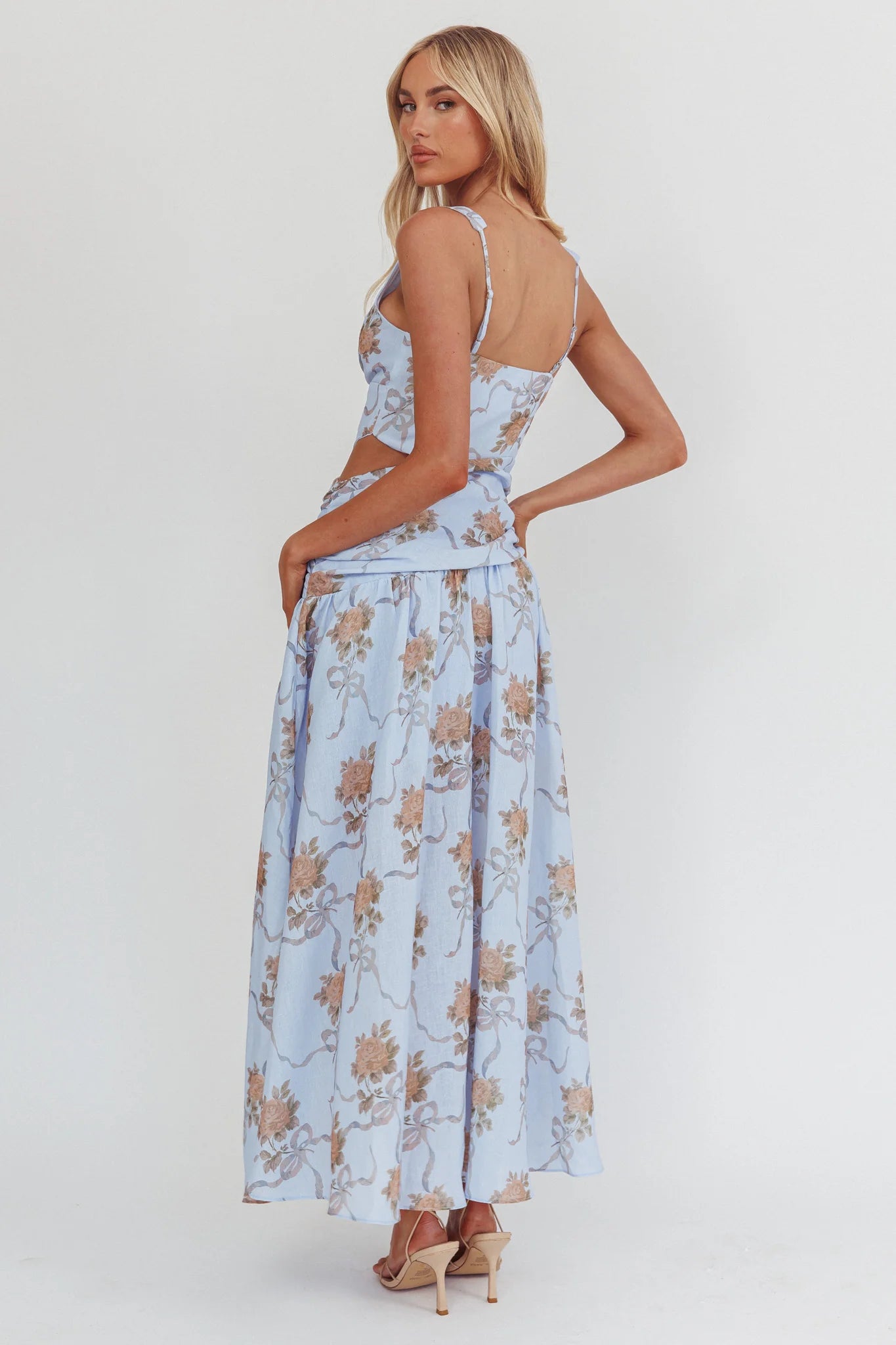First Dates Waist Cut-Out Maxi Dress Floral Blue