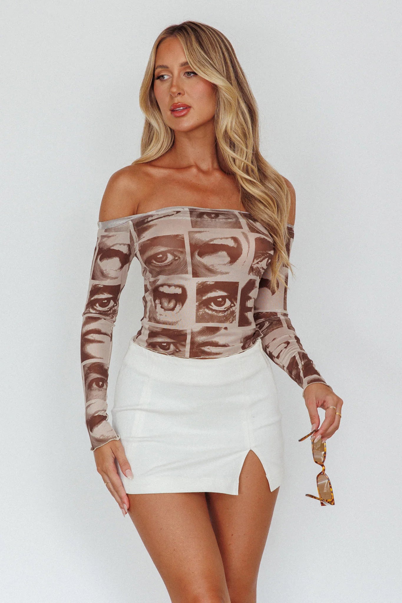 Ramona Long Sleeve Off-Shoulder Top Print Brown