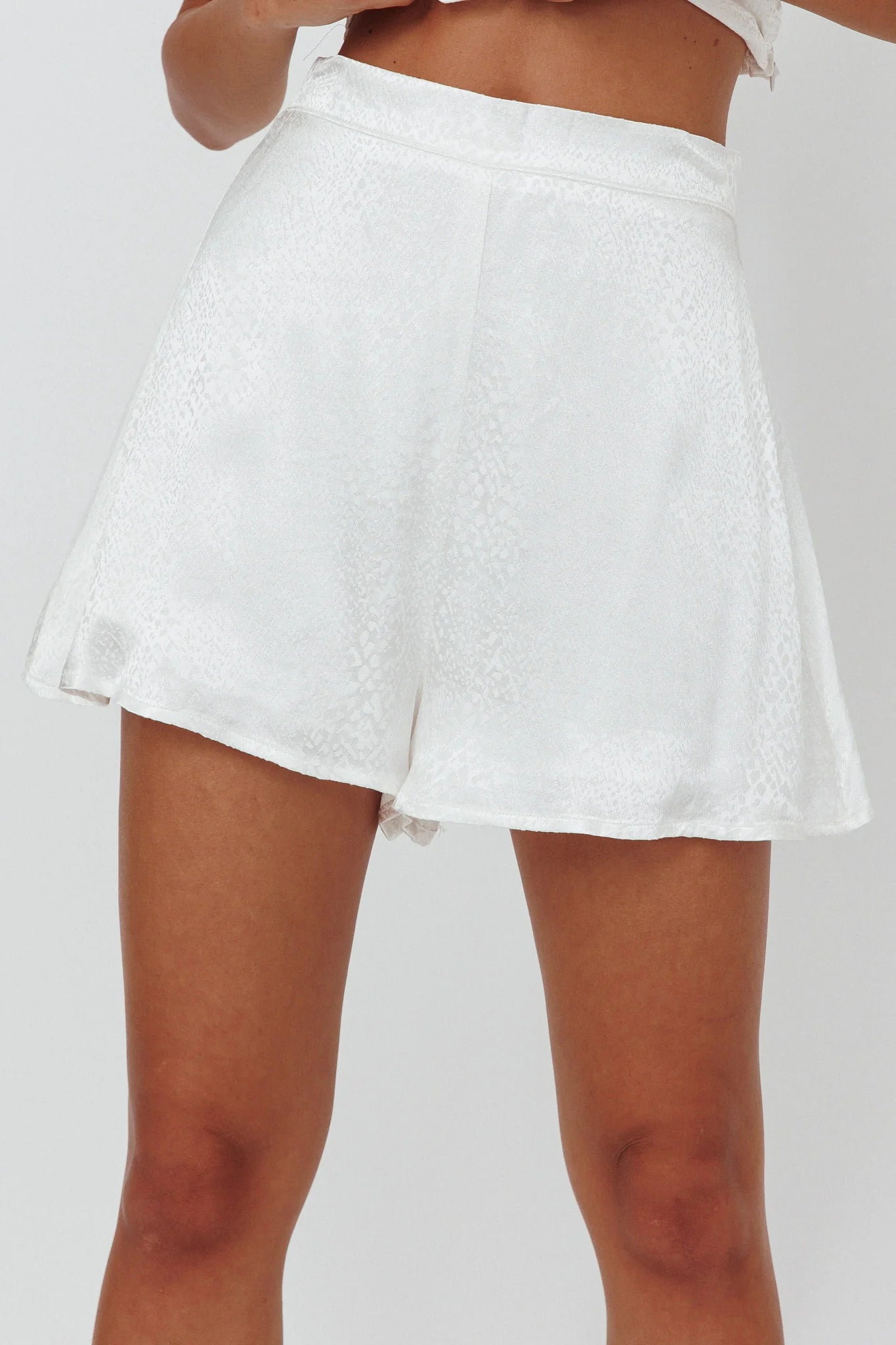 Sailing Snakeskin Texture Shorts White