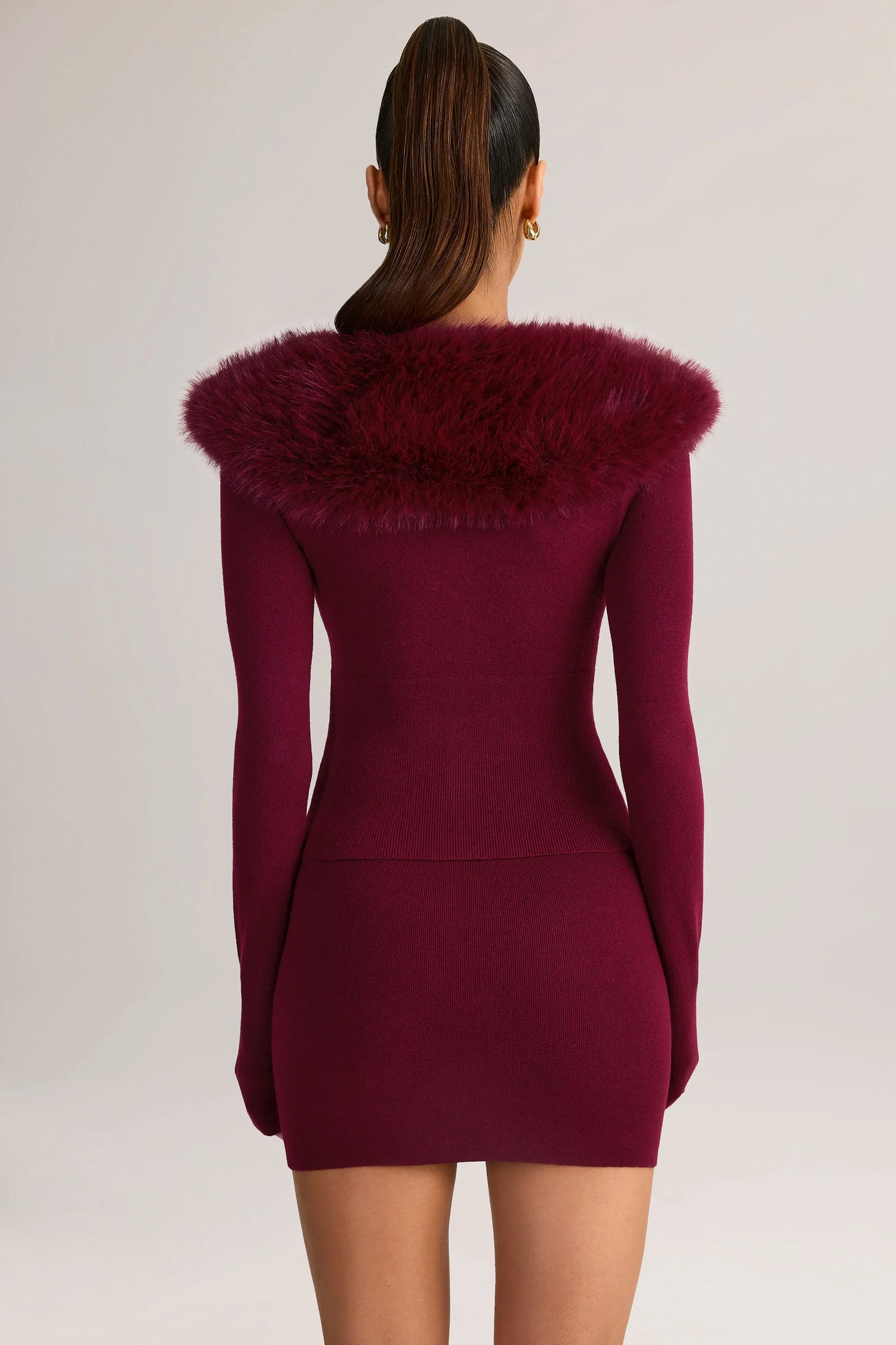 Knit Mid-Rise Mini Skirt in Wine