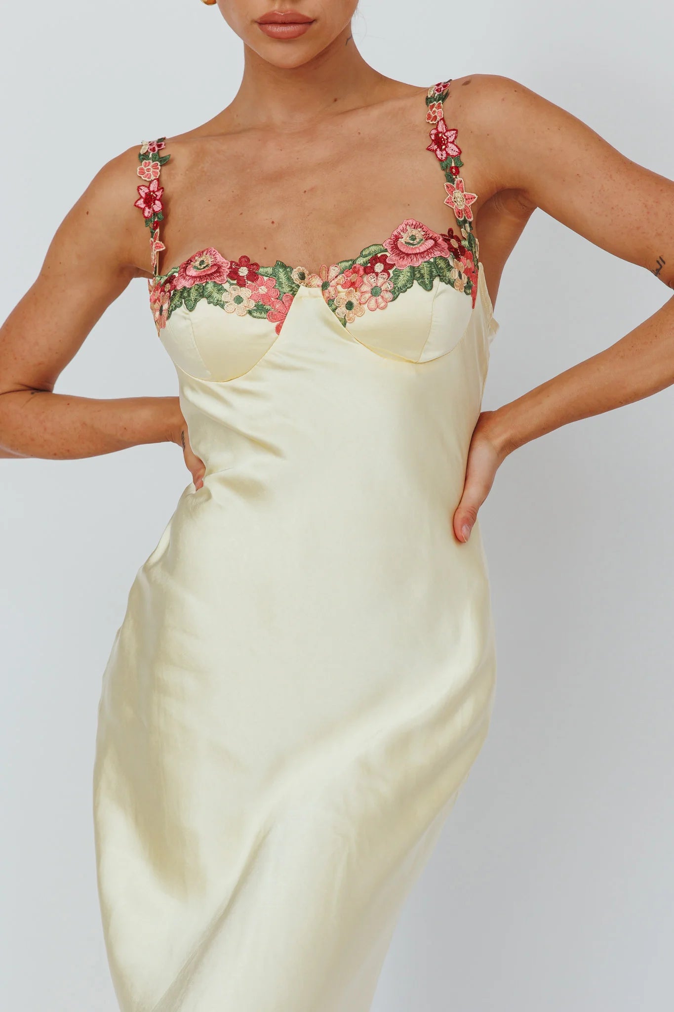Rose Garden Floral Applique Midi Dress Yellow