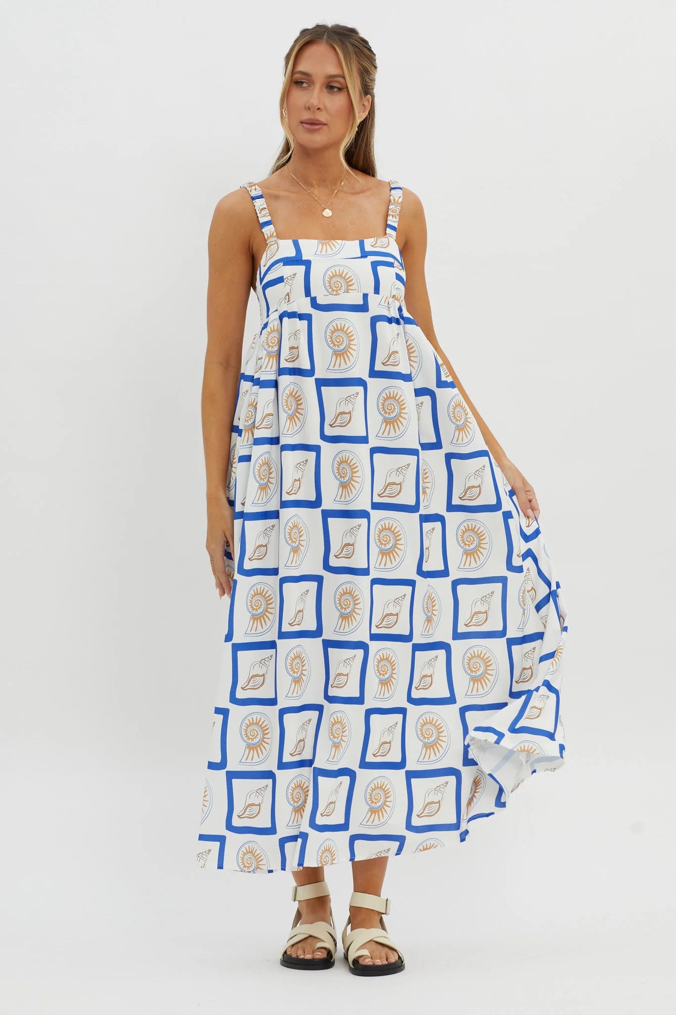 LOST IN LUNAR Katie Maxi Dress Shell Print