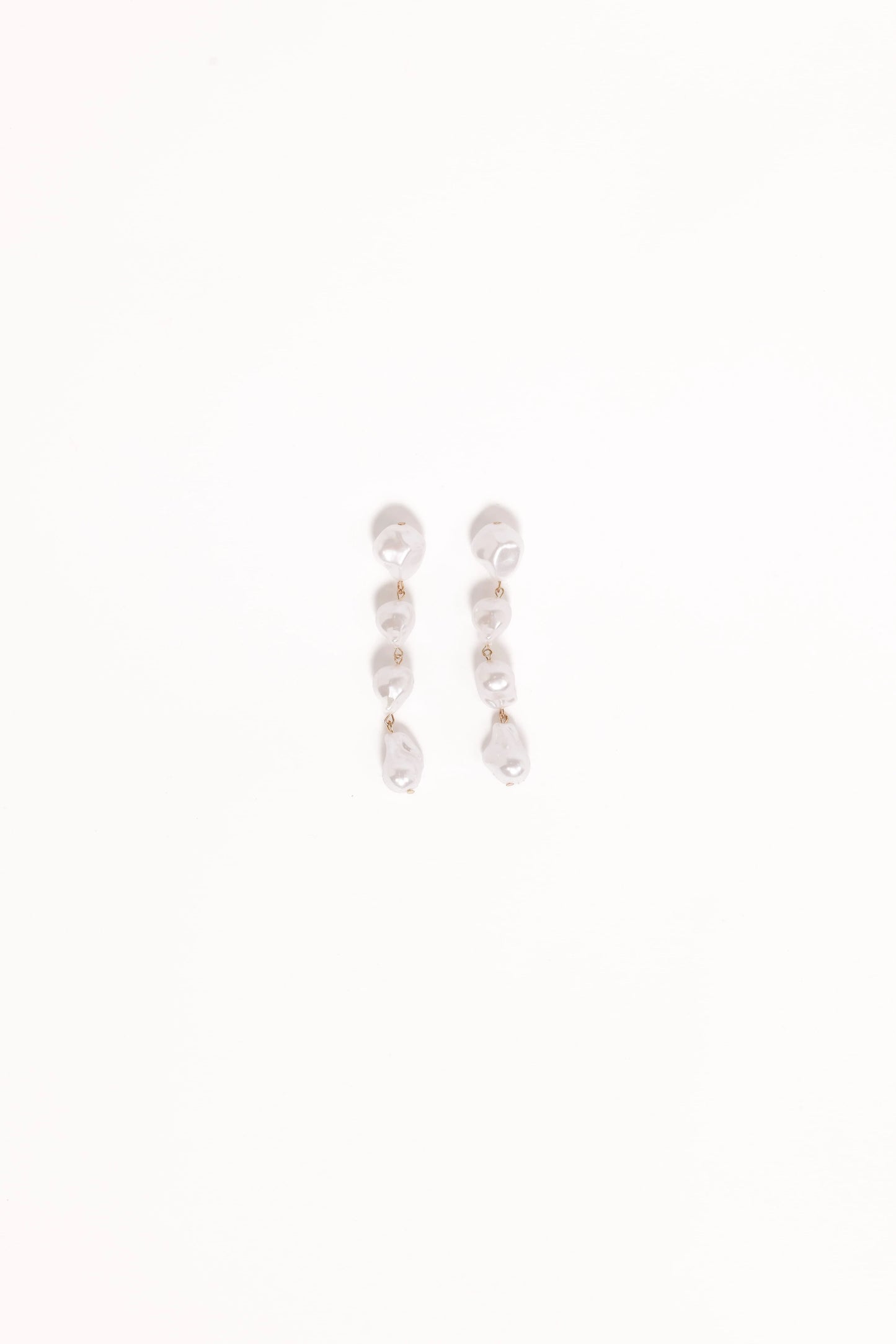 Elyse Drop Earrings - Pearl