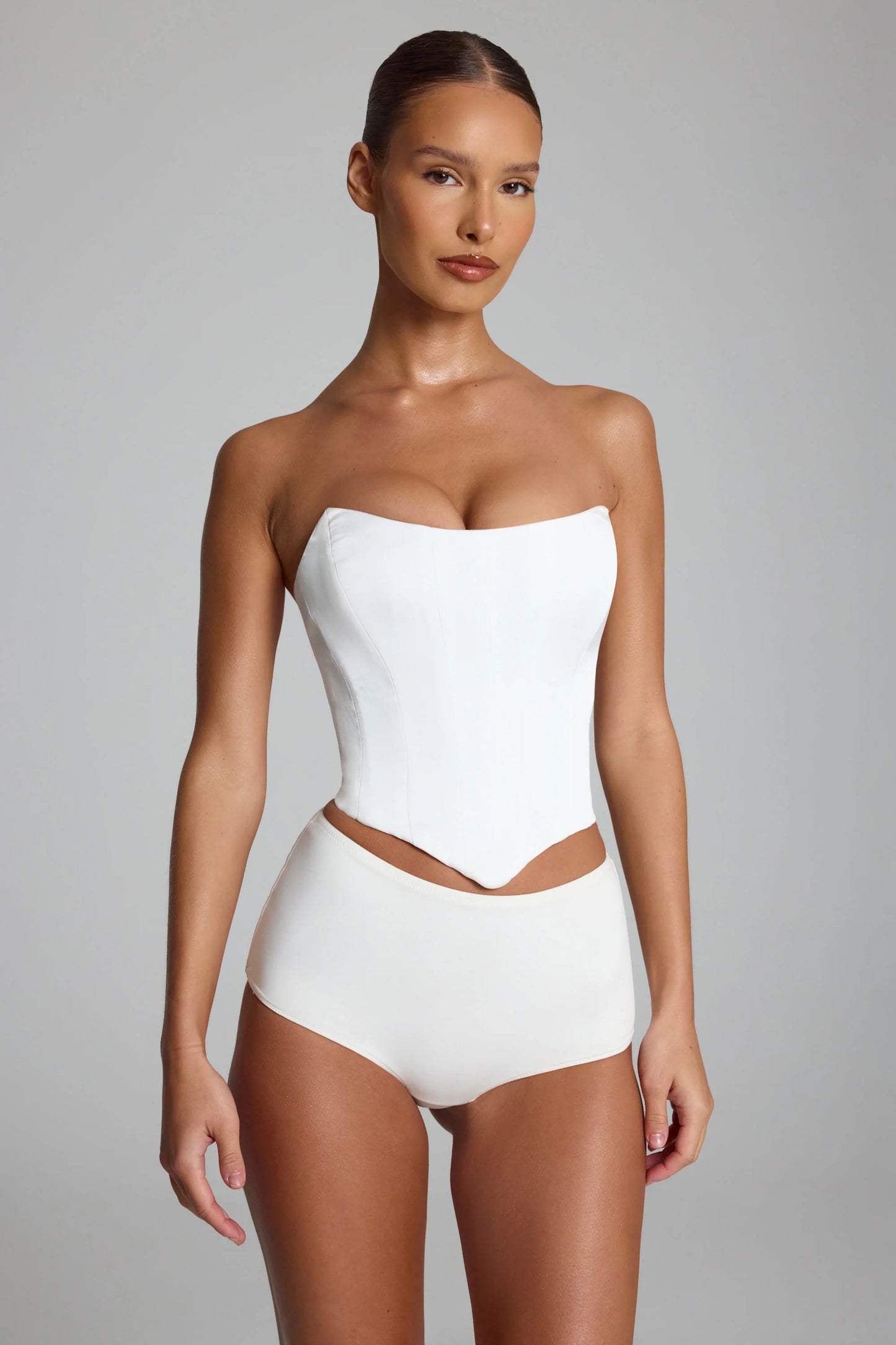 Slinky Jersey Low-Rise Hotpants in White