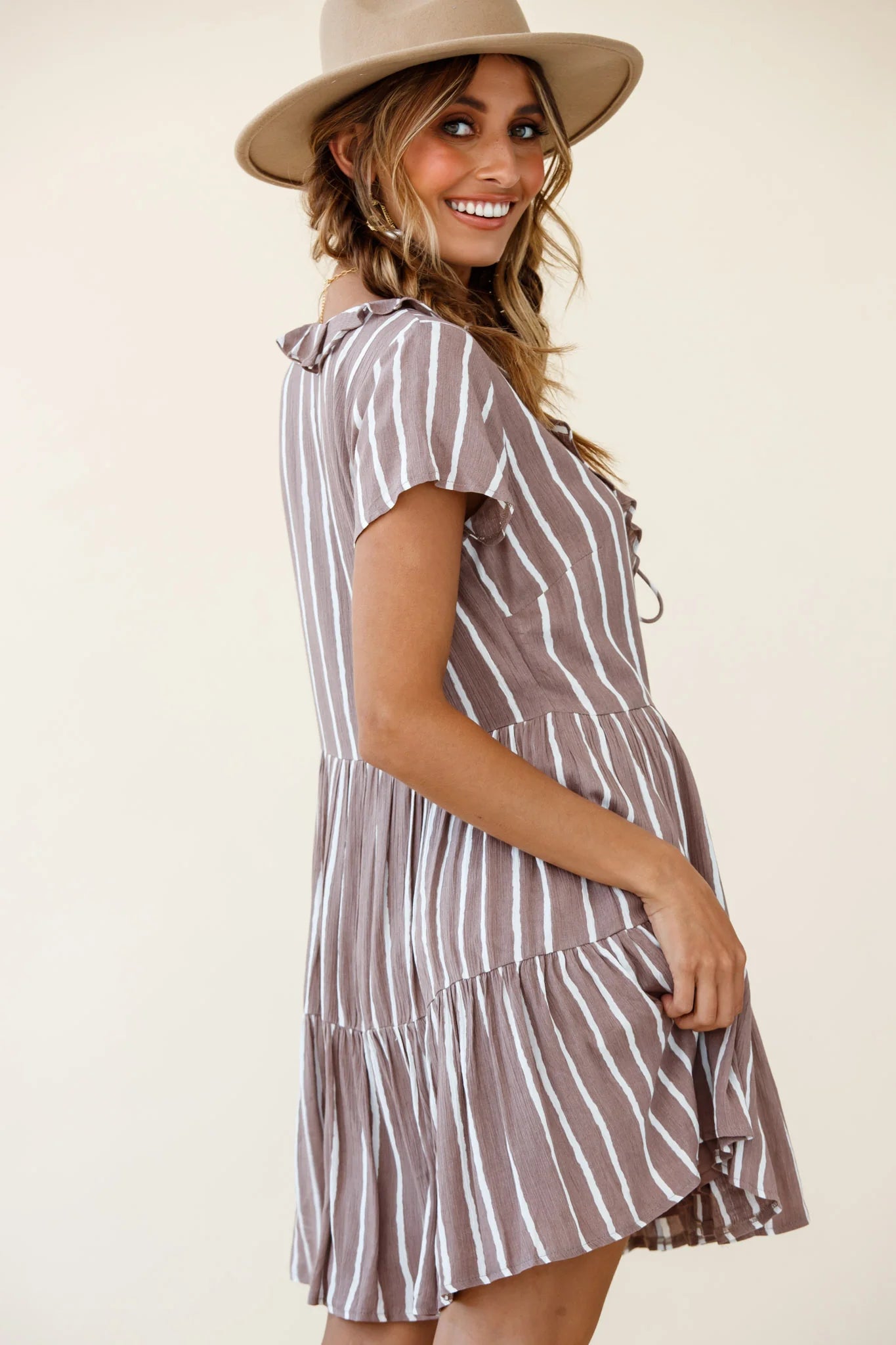 Silverlake Short Sleeve Loose Fit Dress Stripe Print Mocha