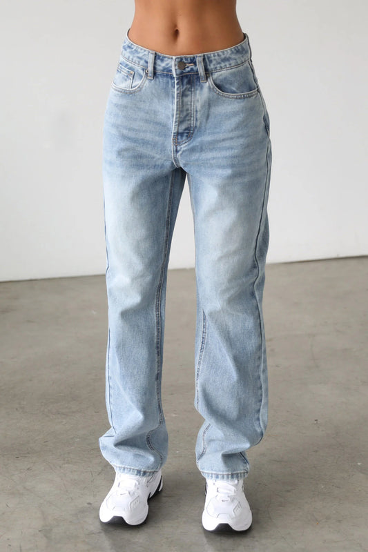 DOGMA Classic High Rise Straight Leg Denim Jeans Light Wash