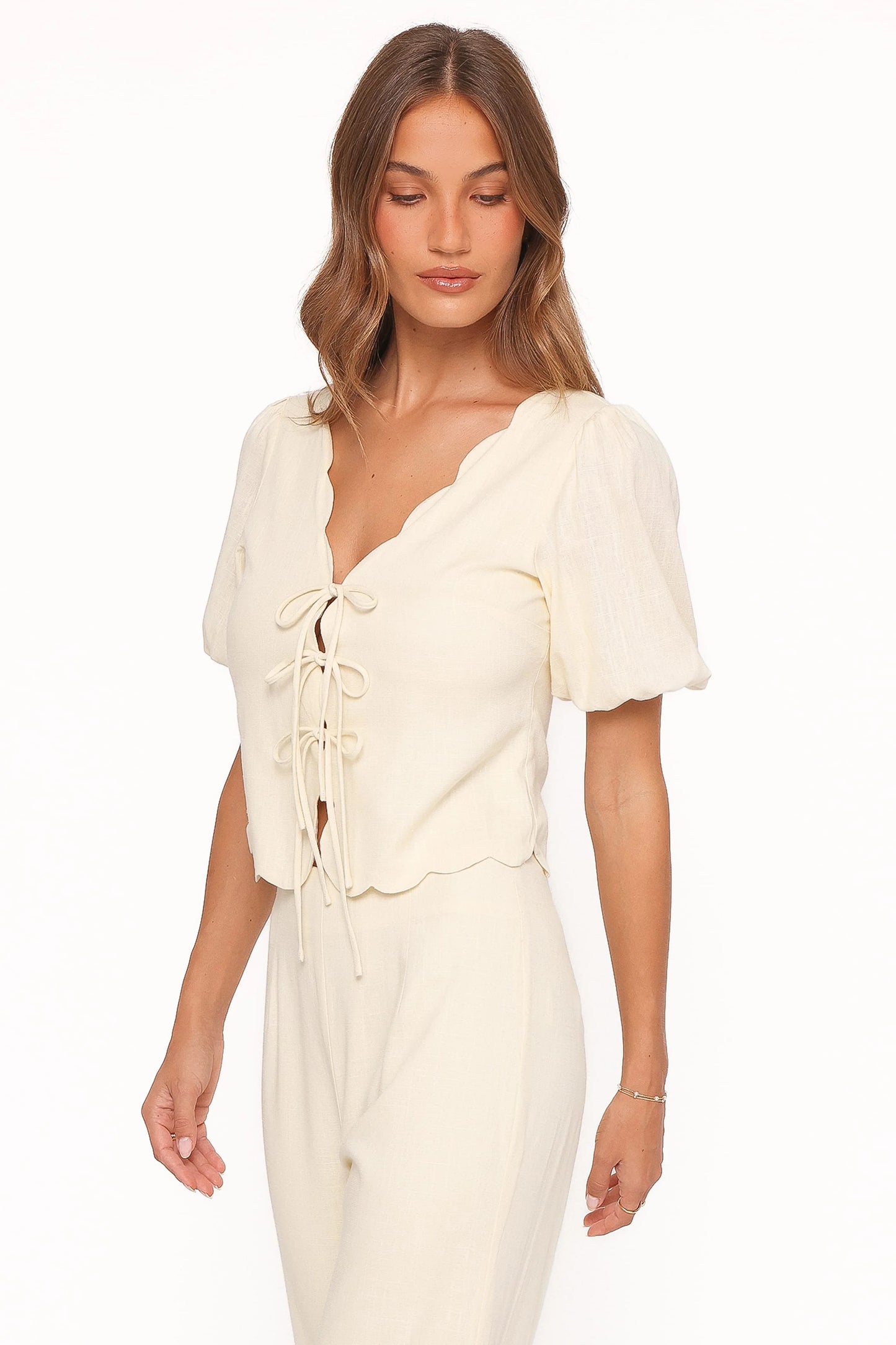 Jensen Scallop Hem Top - Butter Yellow