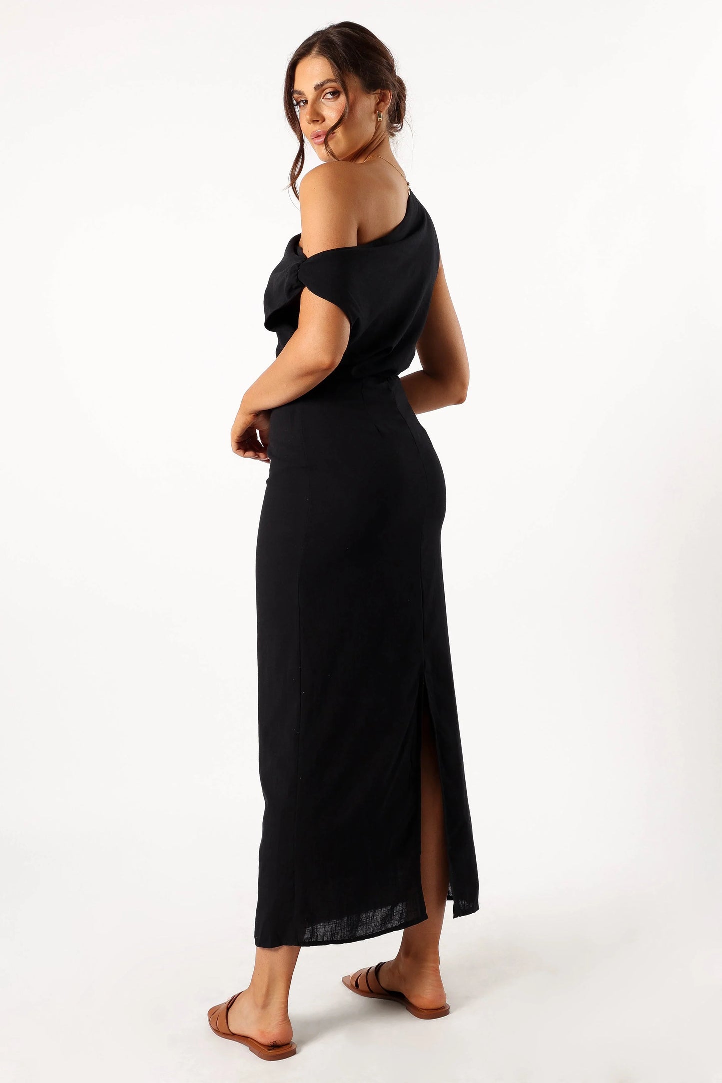 Cosma Off Shoulder Maxi Dress - Black