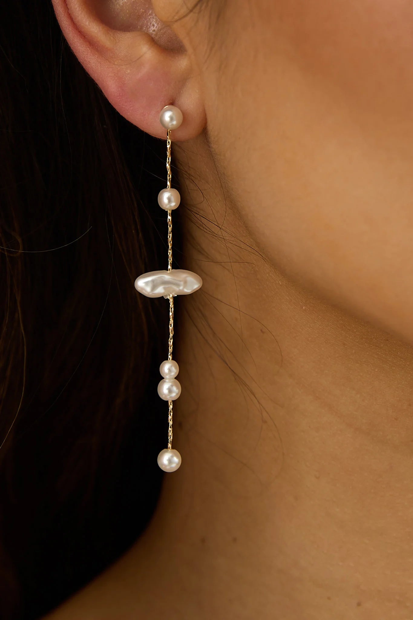 Nolani Baroque Pearl Droplet Earrings Gold/Pearl