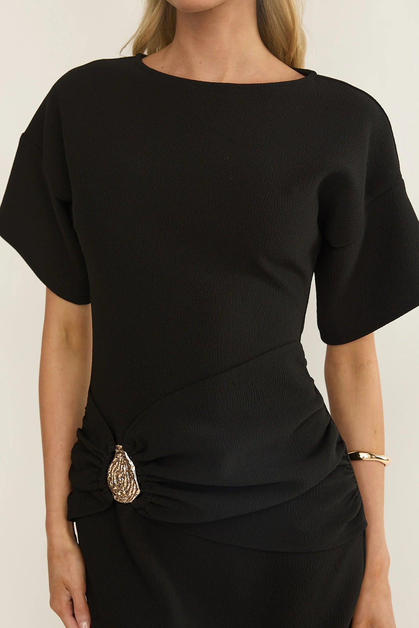 Briona Short Sleeve Buckle Maxi Dress Black