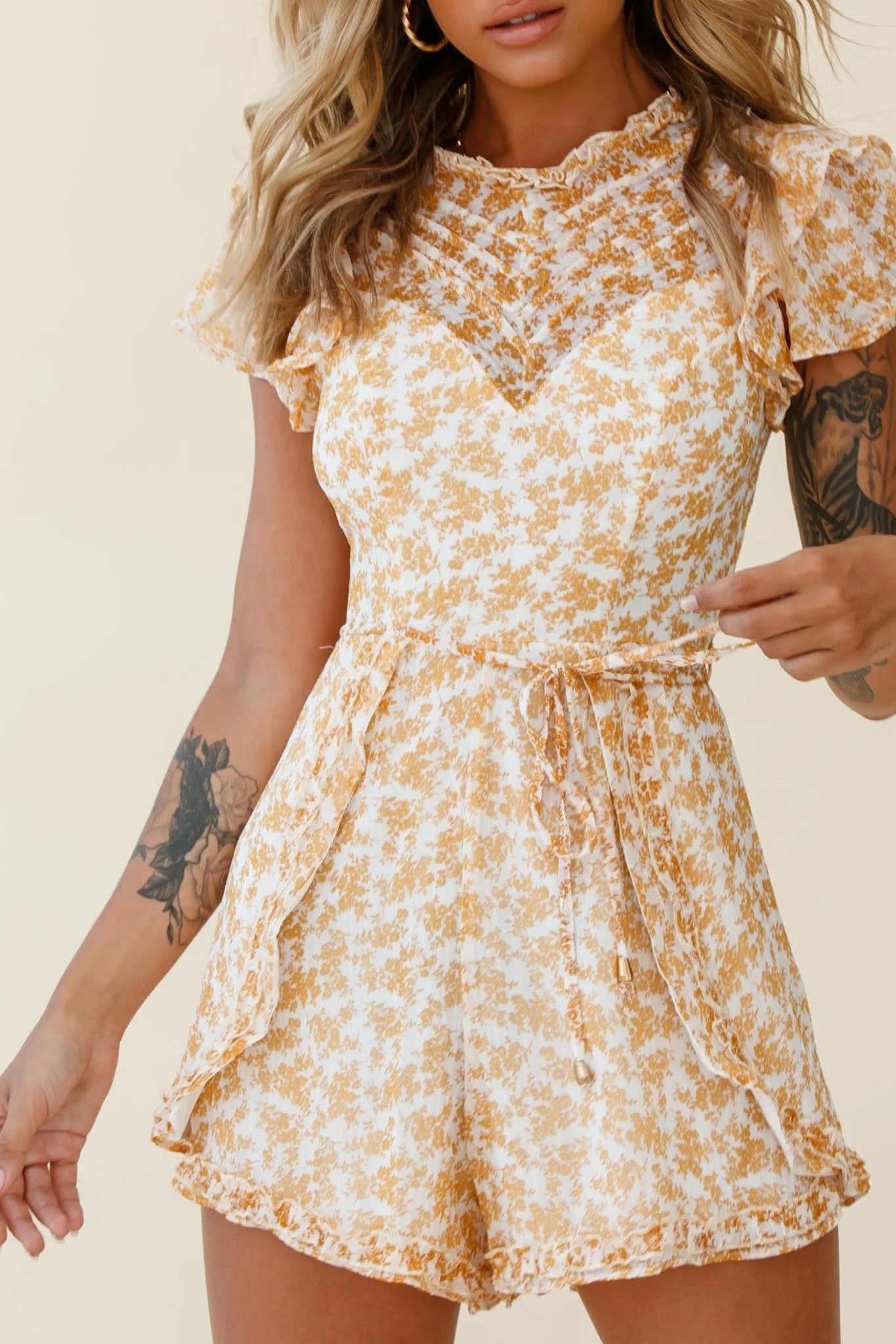 Pomelo Ruffle Sleeve Cut-Out Back Romper Floral Print Yellow
