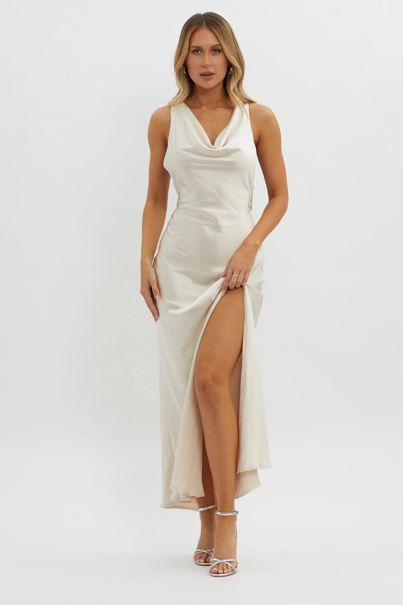 Gwendelynn Floral Back Strap Dress Champagne