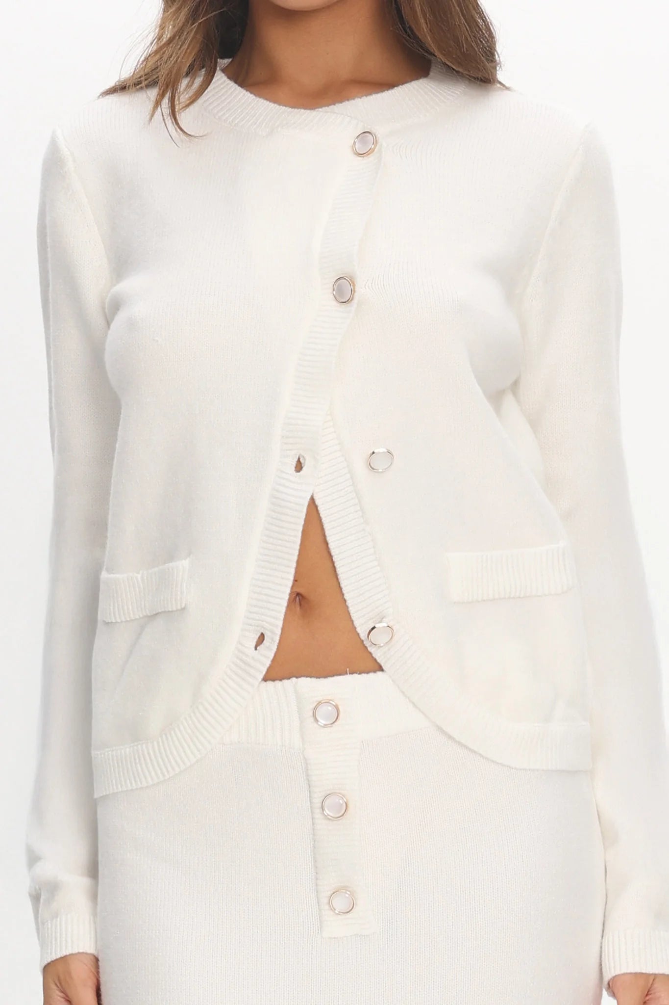 Autumn Breeze Curved Hem Knit Top Off White