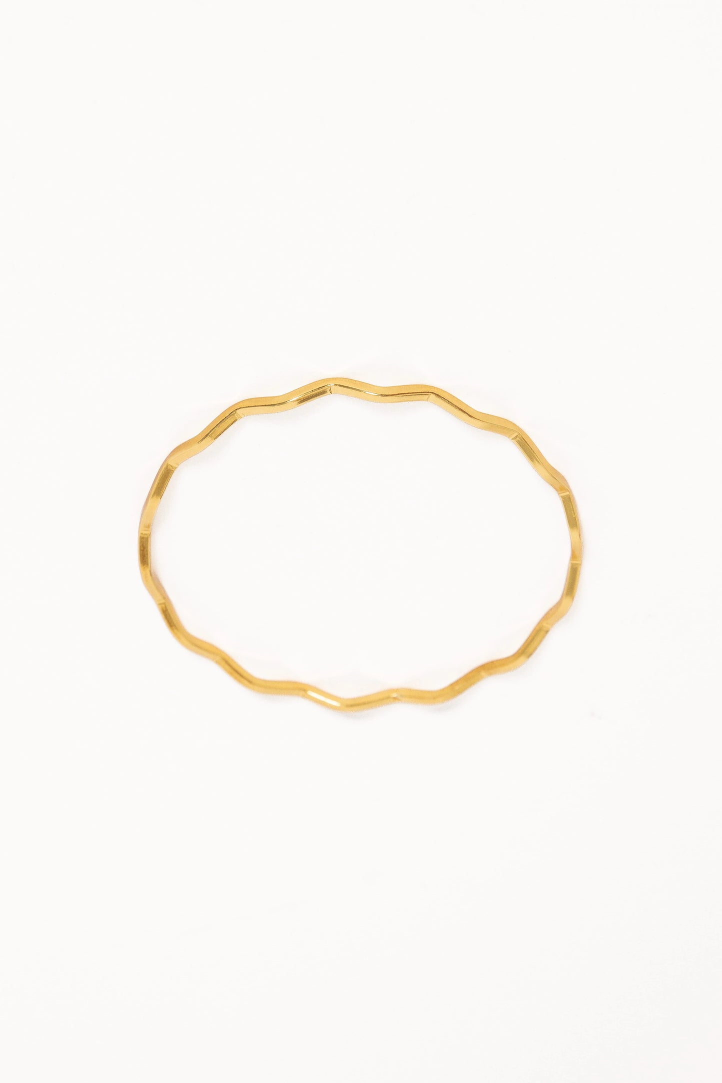 Layla Wave Bangle - Gold