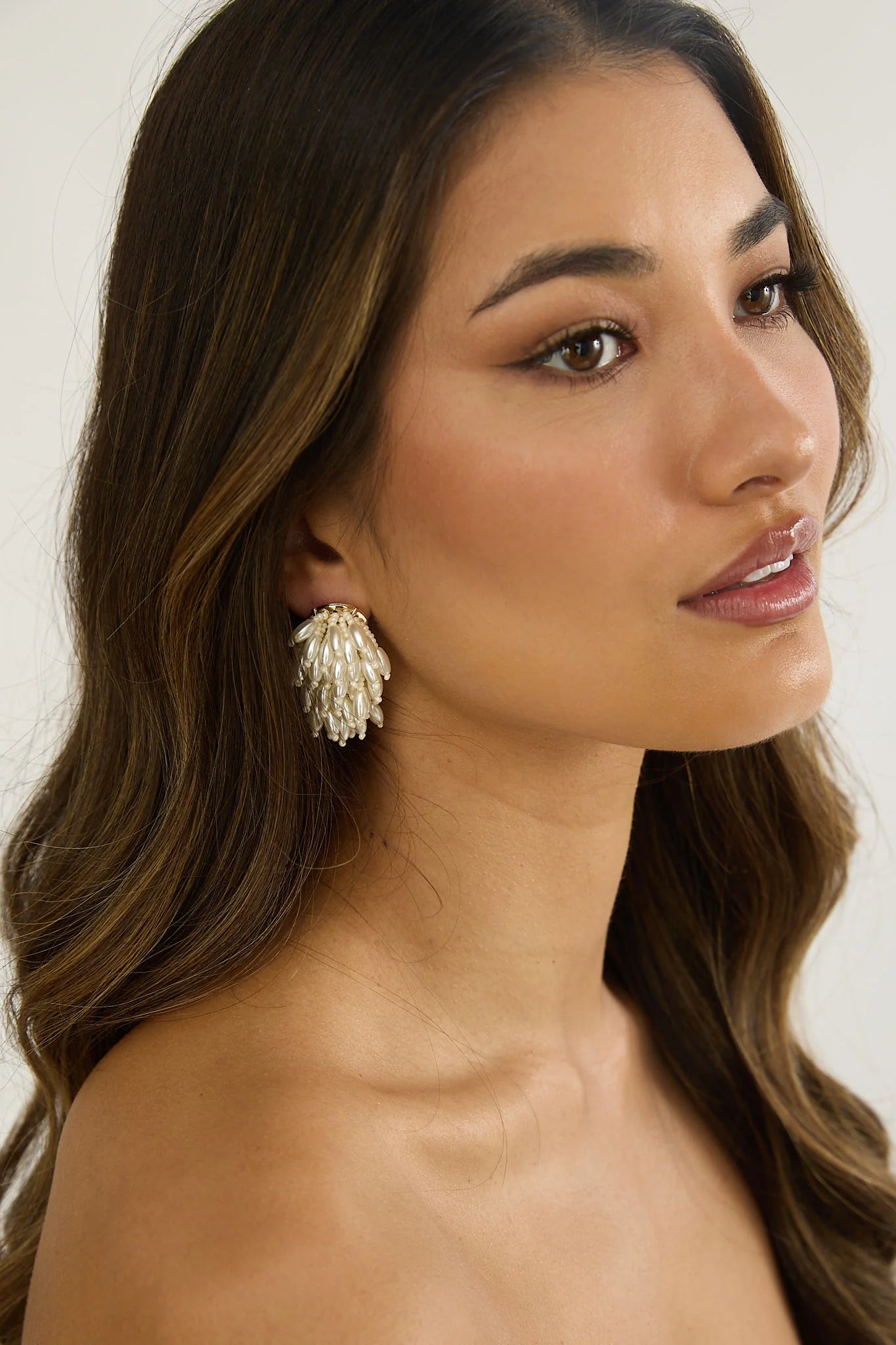 Rayn Cluster Earrings Pearl