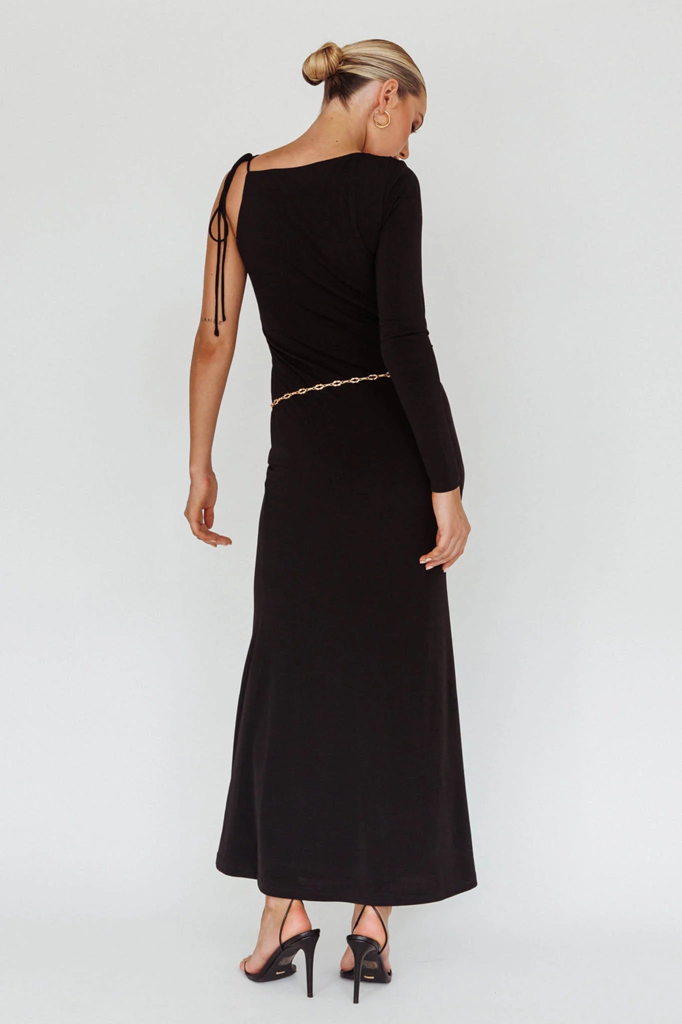Star Walker One Sleeve Maxi Dress Black