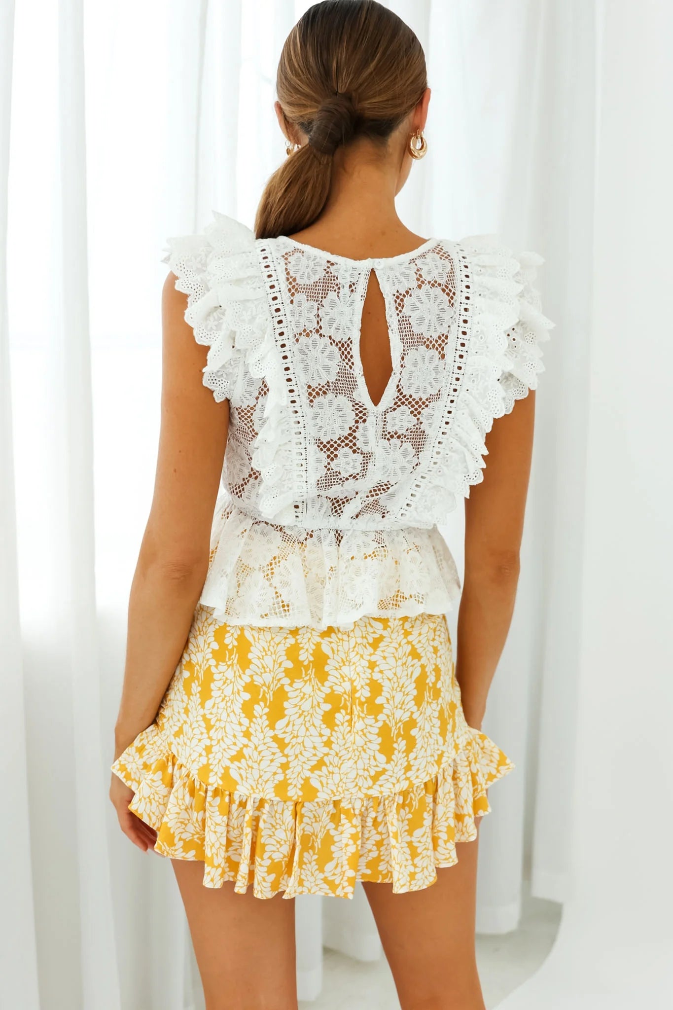 Everton Broderie Anglaise Frill Peplum Top White