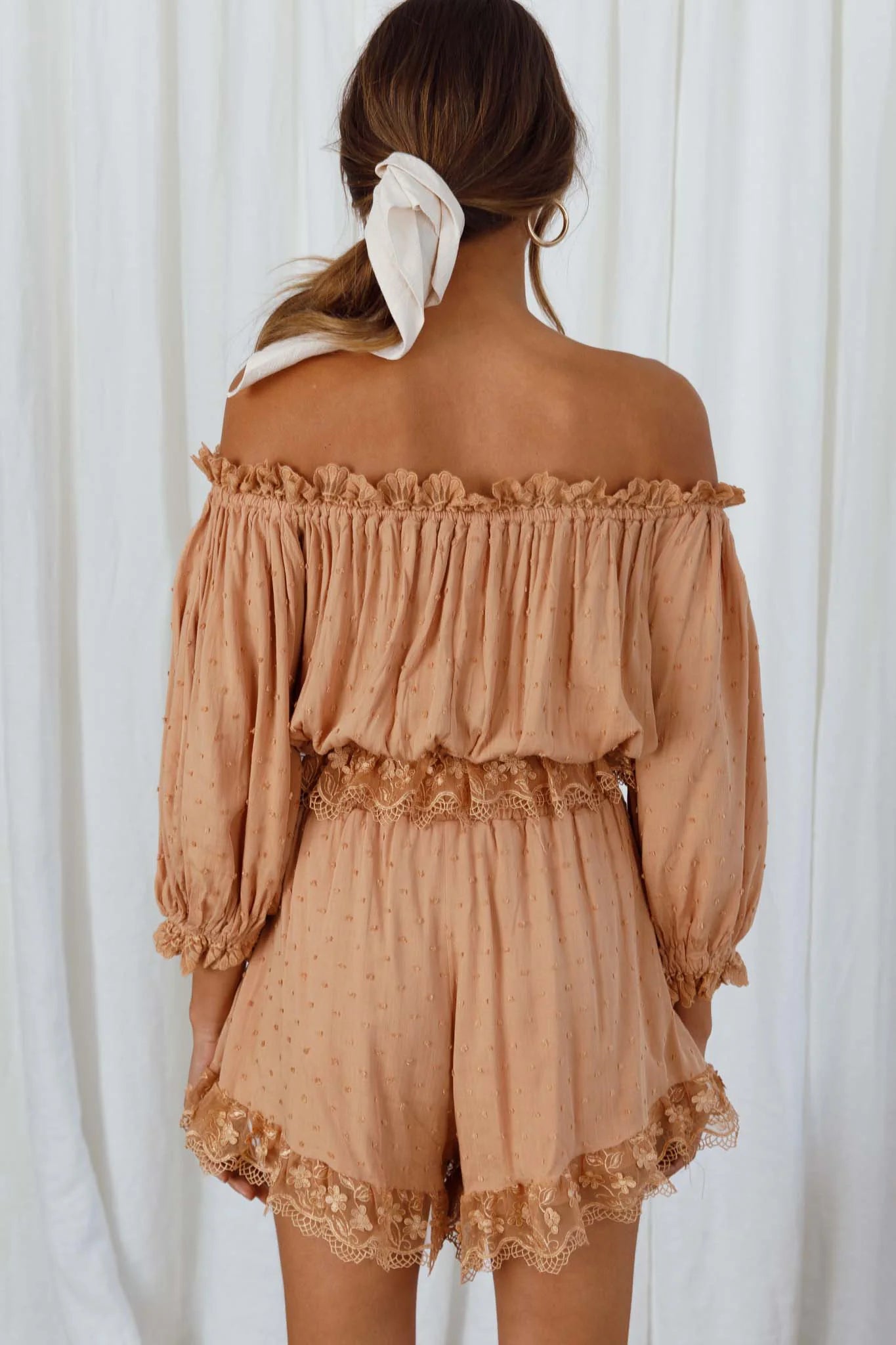 Romilly Scalloped Lace Trim Shorts Tan