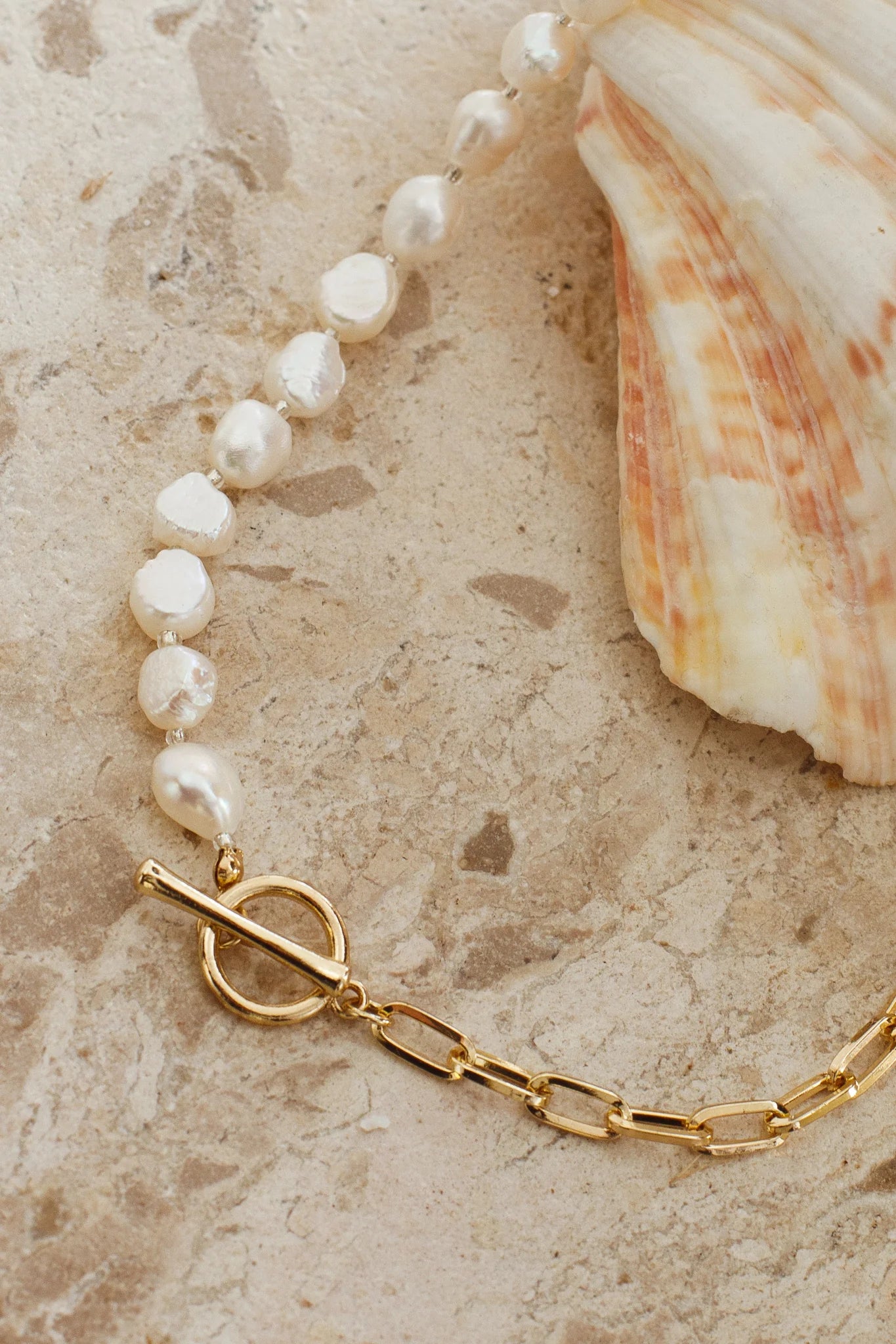 Piper Faux Pearl Necklace Gold