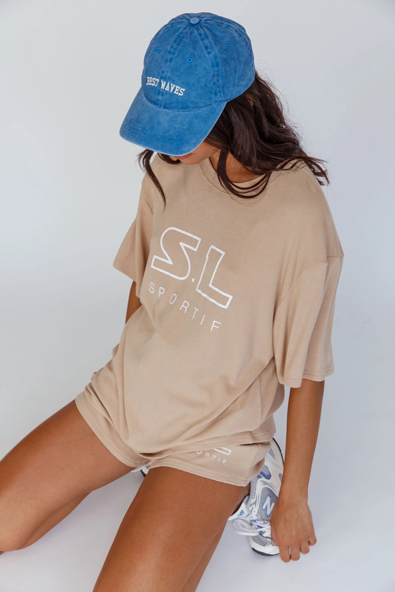 On Track SL Logo Shorts Camel
