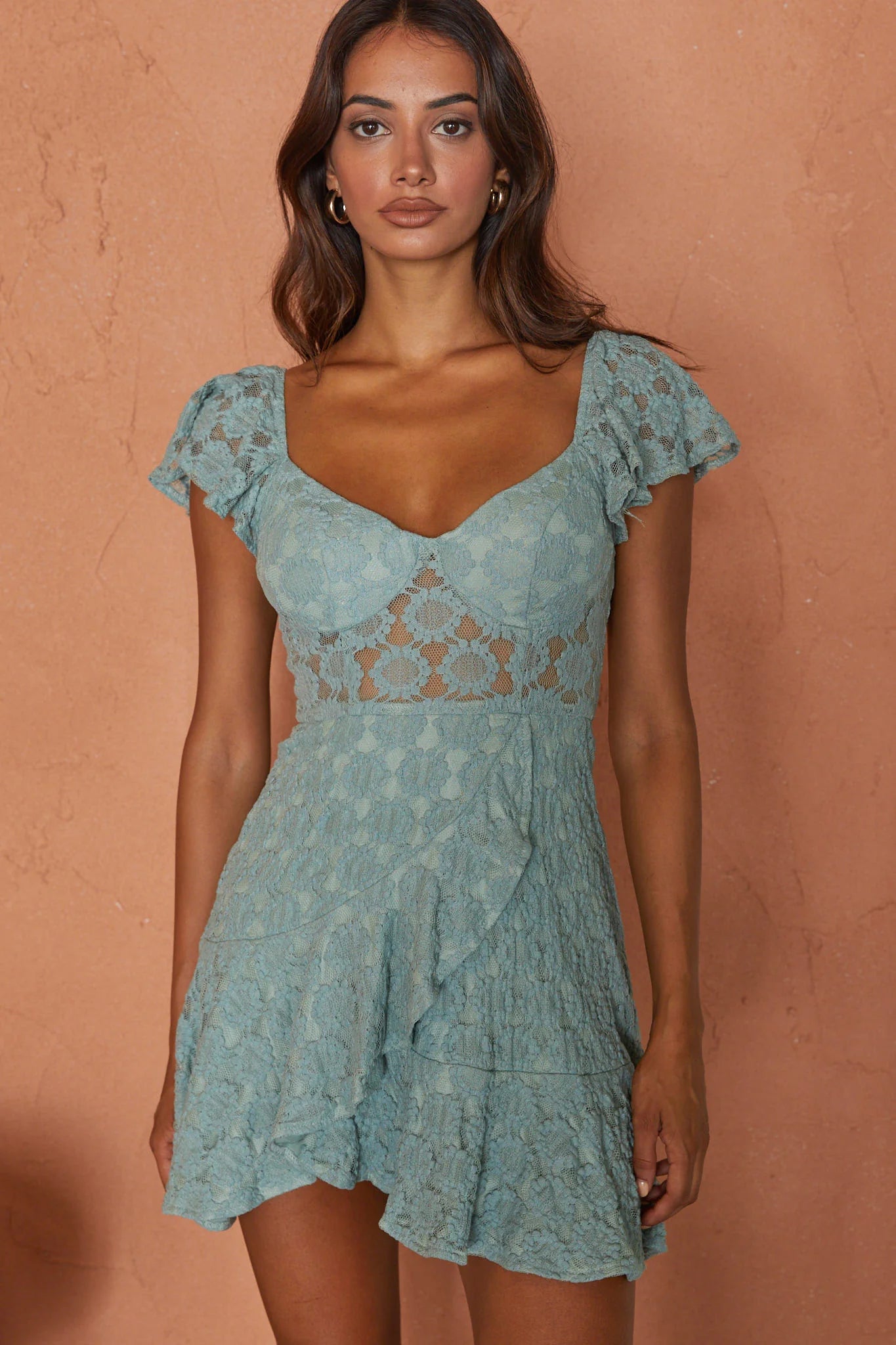 Secret Crush Flutter Sleeve Floral Lace Ruffle Hem Dress Mint