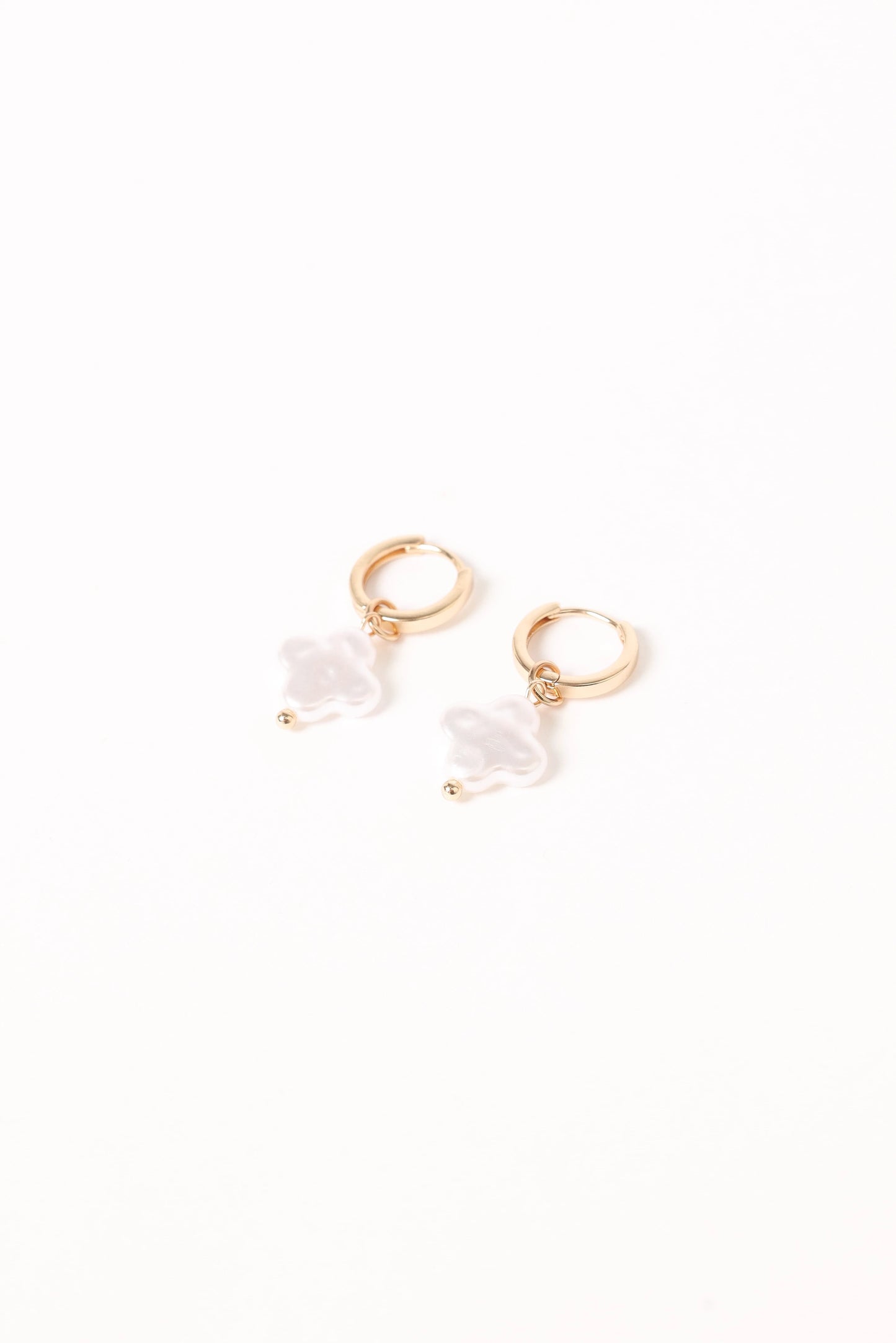 Kieran Earrings - Gold/Pearl